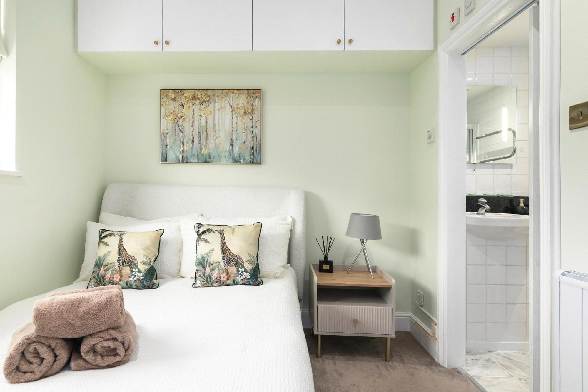 דירות Cosy Flat 5 Min From Holland Park Station! לונדון מראה חיצוני תמונה