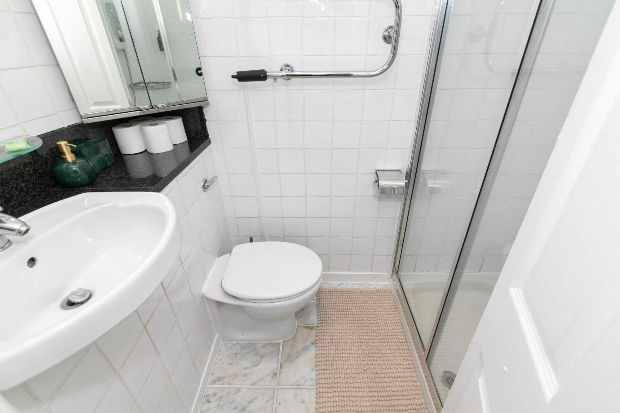 דירות Cosy Flat 5 Min From Holland Park Station! לונדון מראה חיצוני תמונה